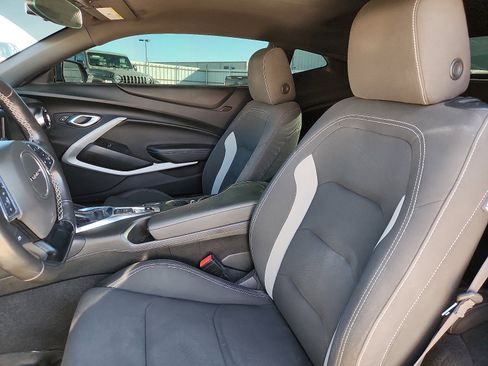 Used 2022 Chevrolet Camaro LT image 11