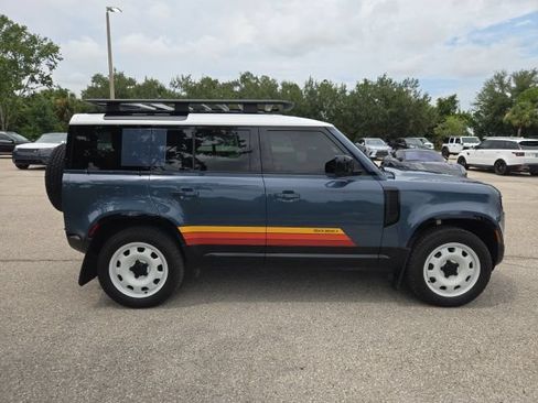 Used 2025 Land Rover Defender 110 S AWD/4WD image 6