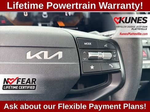 Used 2025 Kia K4 LXS image 21