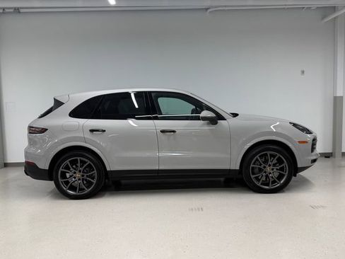 Used 2023 Porsche Cayenne Platinum Edition AWD/4WD image 6