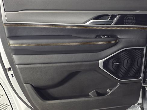 New 2026 Jeep Grand Wagoneer 4WD image 41