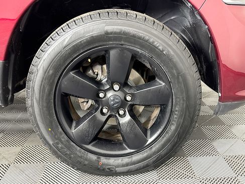 Used 2019 RAM 1500 Express w/ Wheel & Sound Group image 28