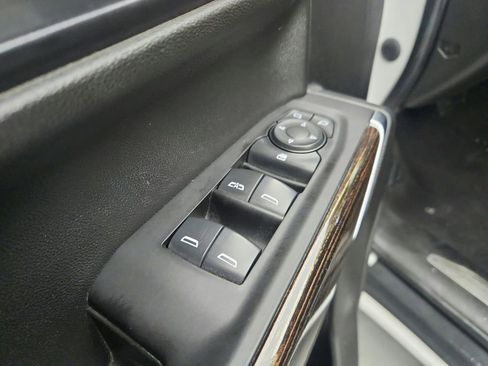 Used 2021 GMC Sierra 1500 Elevation image 18