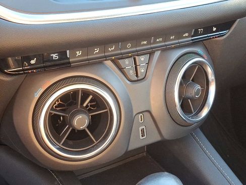 Used 2019 Chevrolet Blazer LT image 15