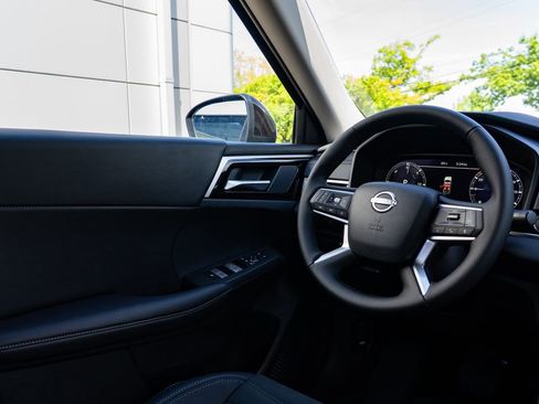 New 2026 Nissan Rogue SL AWD/4WD image 11