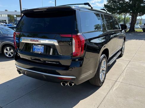 Used 2022 GMC Yukon XL Denali AWD/4WD image 4
