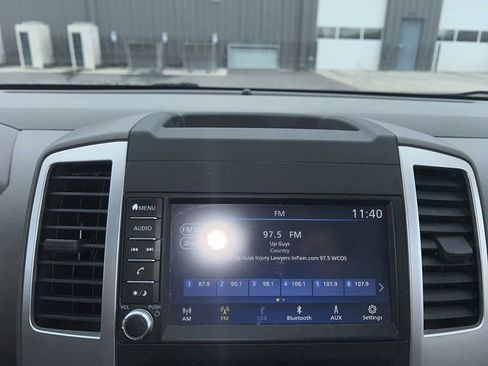 Used 2021 Nissan Frontier SV w/ Midnight Edition Floor Mats image 13