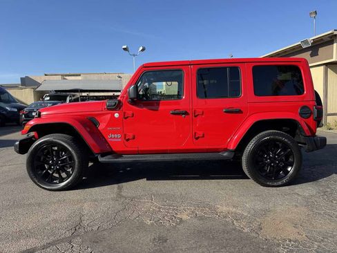 Used 2021 Jeep Wrangler Unlimited Sahara image 7