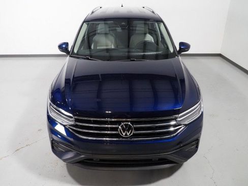 Used 2023 Volkswagen Tiguan SE FWD image 10