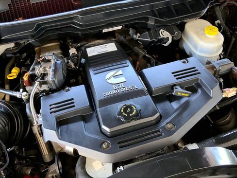 Used 2018 RAM 2500 Laramie w/ Off Road Package AWD/4WD image 31