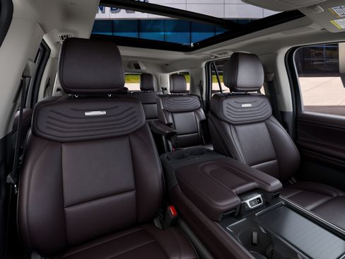 New 2027 Ford Expedition Platinum w/ Platinum Ultimate Package AWD/4WD image 10