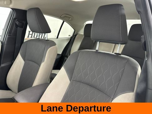 Used 2026 Toyota Corolla LE FWD image 11