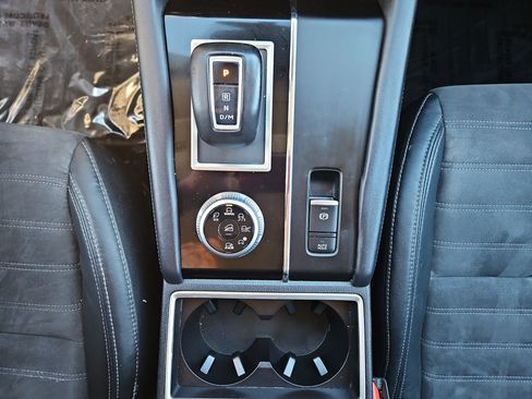 Used 2023 Mitsubishi Outlander SE image 19