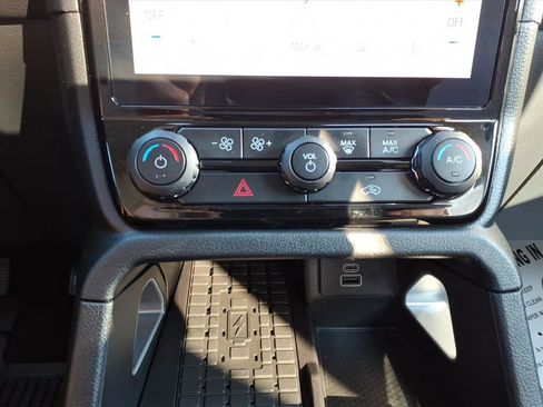 Certified 2024 Ford Ranger Lariat w/ FX4 Off-Road Package image 21