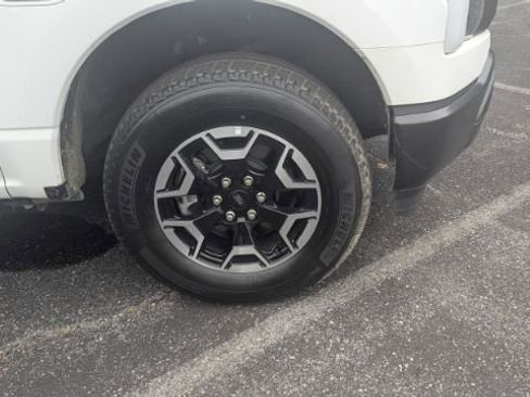 Used 2022 Ford F150 Lightning Pro image 11