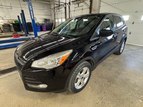 Used 2016 Ford Escape SE AWD/4WD image 4