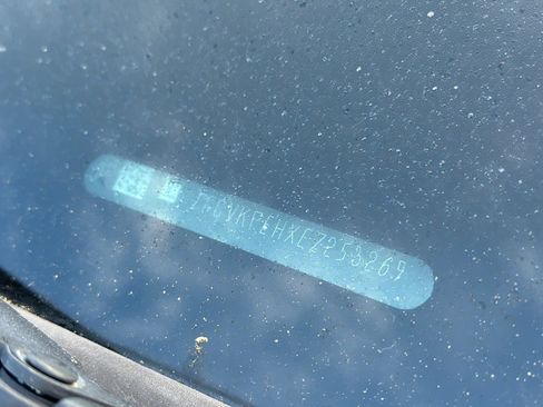 Used 2014 Chevrolet Silverado 1500 W/T w/ Trailering Package image 3