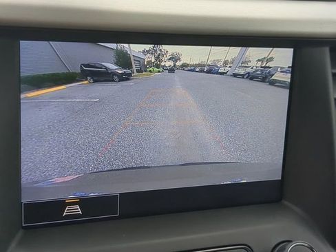 Used 2022 GMC Acadia SLT w/ Preferred Package image 23