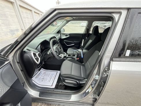 Used 2024 Kia Soul LX w/ Option Group 015 image 11