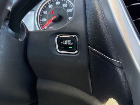 Used 2020 GMC Acadia SLT image 15