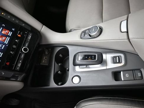 Used 2023 INFINITI QX50 Luxe w/ Accent Package FWD image 24