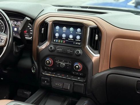 Used 2019 Chevrolet Silverado 1500 High Country w/ Technology Package image 28