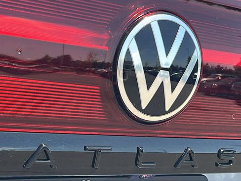 New 2026 Volkswagen Atlas Cross Sport SEL R-Line AWD/4WD image 28