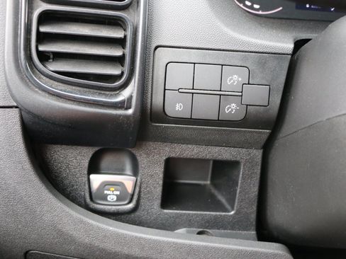 Used 2025 RAM ProMaster 2500 w/ U-Haul Equipment Group FWD image 16