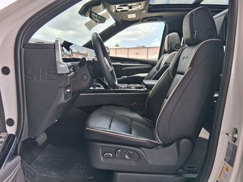 Used 2025 Cadillac Escalade Sport w/ Touring Package AWD/4WD image 22