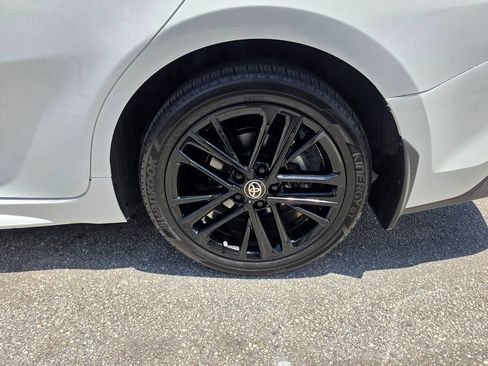 Used 2025 Toyota Camry SE w/ Convenience Package FWD image 33