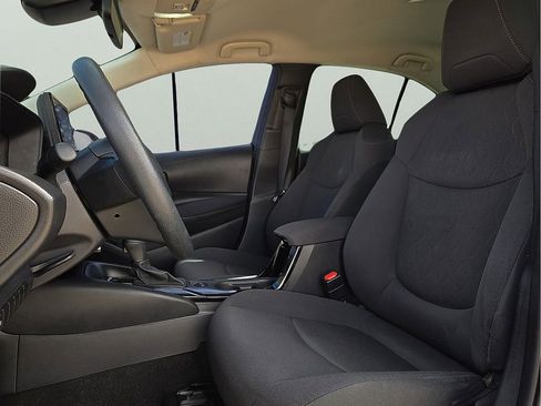 Used 2022 Toyota Corolla LE image 13