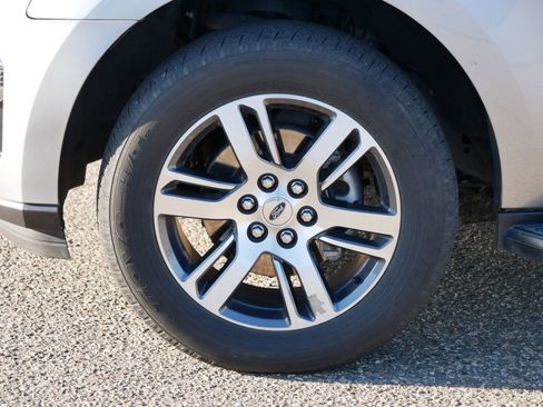 Certified 2024 Ford Expedition Limited image 9