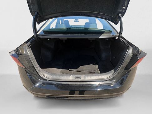 Used 2025 Nissan Altima 2.5 SV AWD/4WD image 24