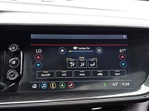 Used 2021 Buick Envision Essence w/ Technology Package I image 20