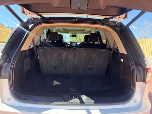 Used 2023 Lincoln Aviator Reserve w/ Equipment Group 201A image 7