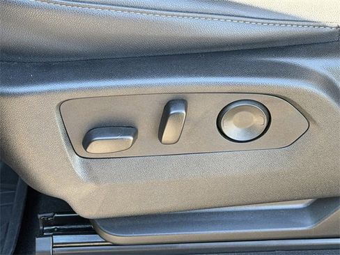 Used 2024 Chevrolet Silverado 2500 LTZ w/ LTZ Convenience Package image 25