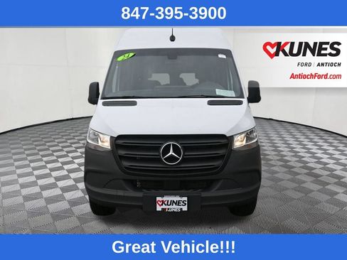 Used 2024 Mercedes-Benz Sprinter 2500 image 8
