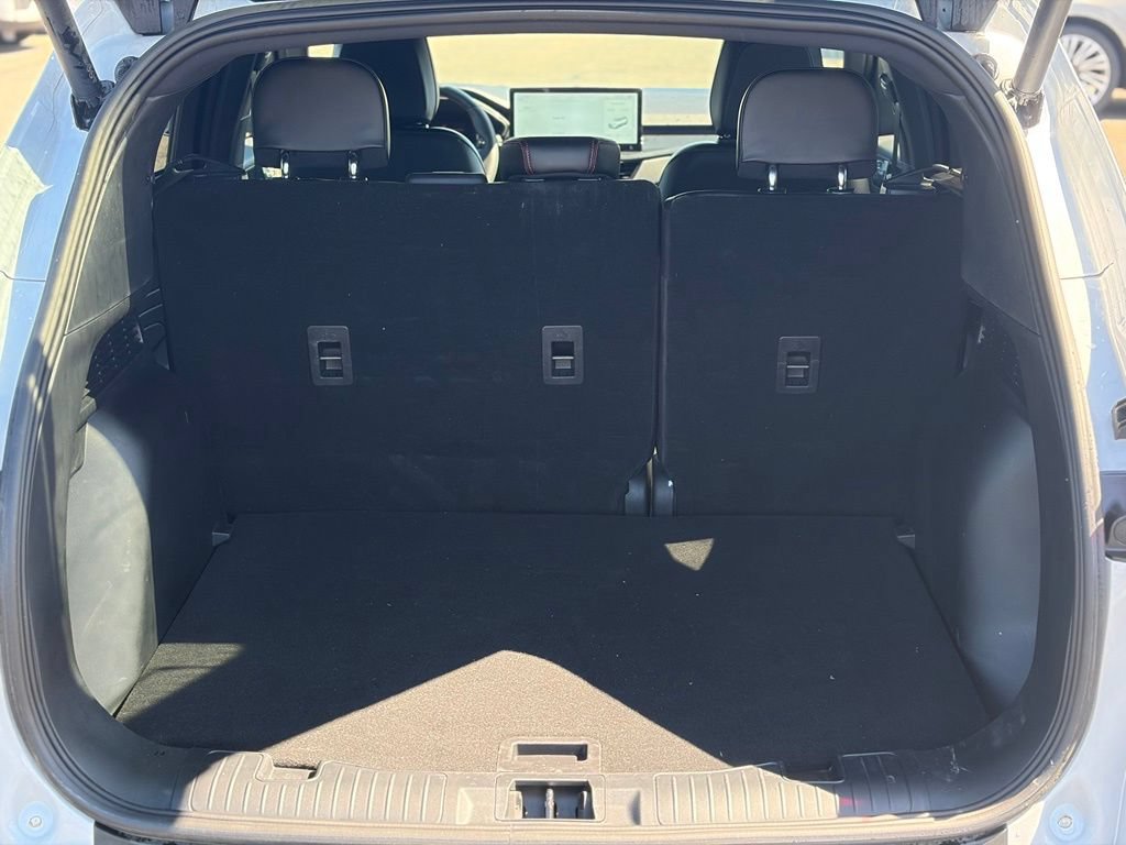 Used 2025 Ford Escape ST-Line w/ Tech Pack #1 AWD/4WD image 9