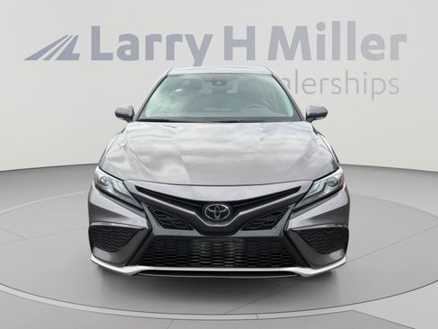 Used 2024 Toyota Camry XSE FWD image 8