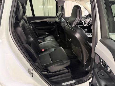Used 2023 Volvo XC90 B5 Core w/ Protection Package Premier AWD/4WD image 11