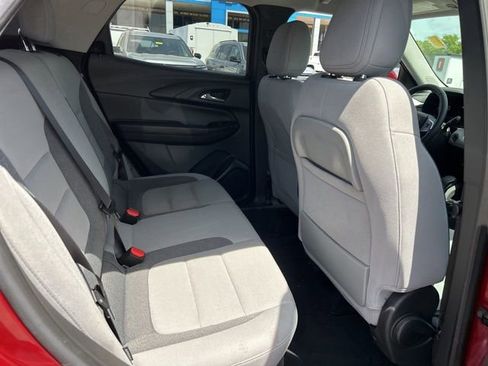 Used 2024 Chevrolet TrailBlazer LT w/ LT Cold Weather Package FWD image 29