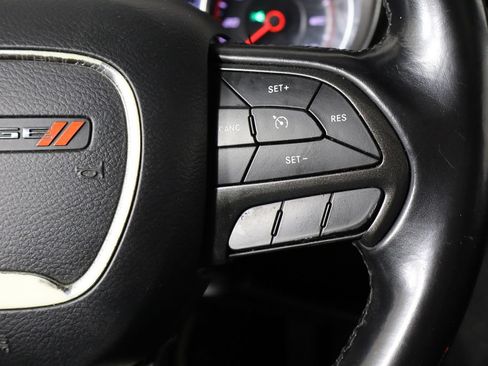 Used 2019 Dodge Charger SXT RWD image 23