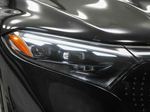 New 2026 Mercedes-Benz EQS 550 4MATIC SUV image 4