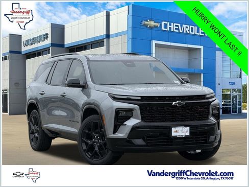 New 2026 Chevrolet Traverse RS FWD image 1