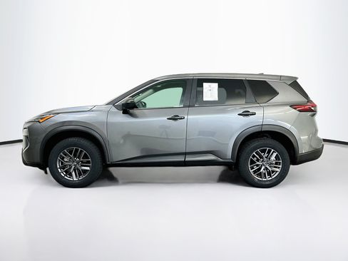 Used 2025 Nissan Rogue S AWD/4WD image 4