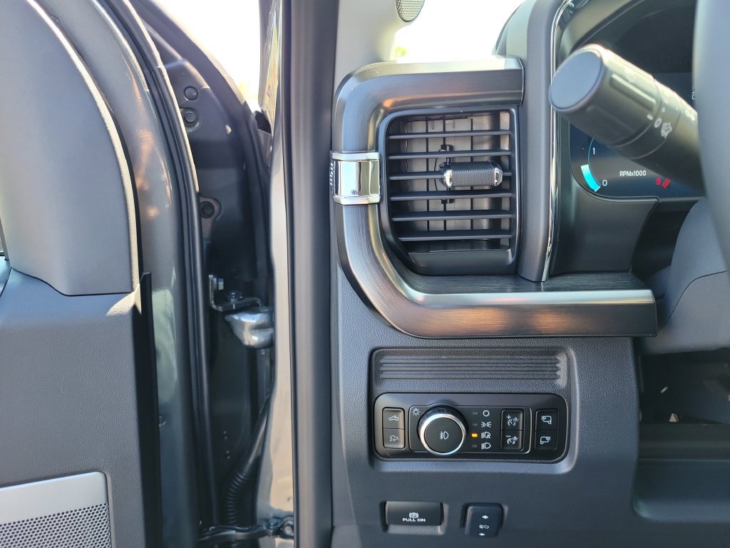 New 2026 Ford F250 Lariat w/ Lariat Ultimate Package AWD/4WD image 23