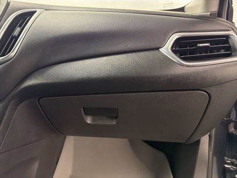 Used 2023 Chevrolet Equinox LT image 13