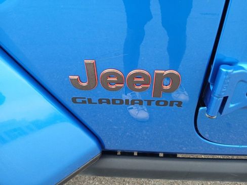 Used 2021 Jeep Gladiator Mojave image 10