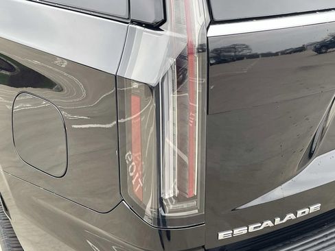 New 2026 Cadillac Escalade Luxury w/ Touring Package image 9