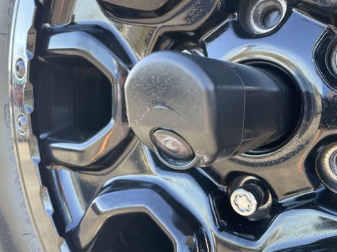 Used 2023 Ford Bronco Wildtrak image 4